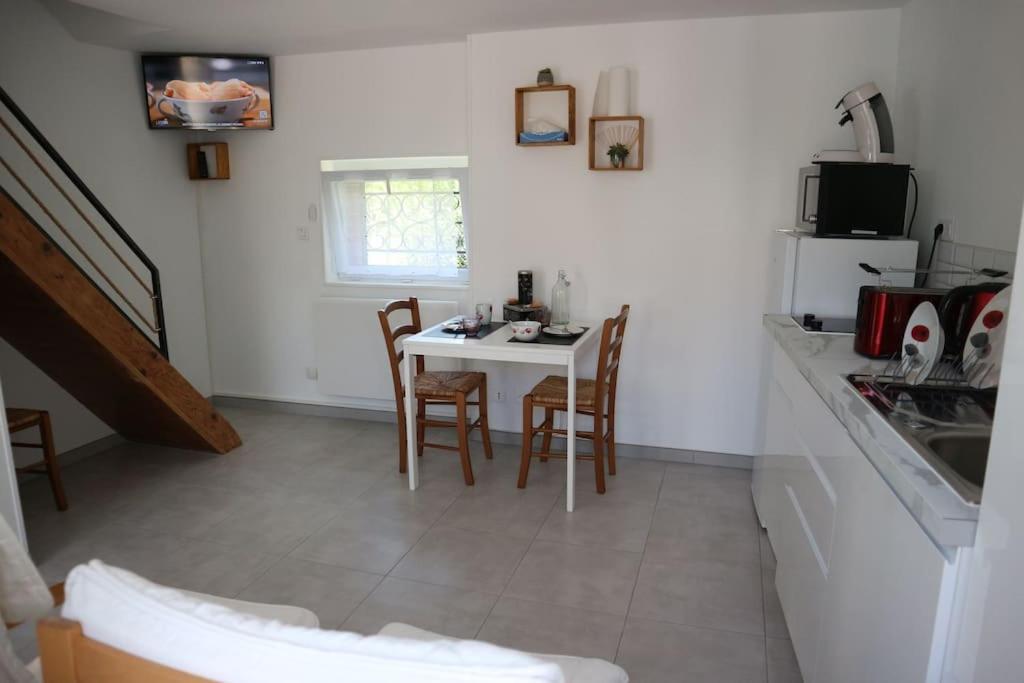 Petite Venise Du Gatinais - T2 Avec Jardin Villa Montargis Ngoại thất bức ảnh